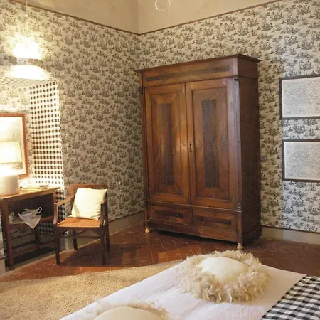 Camera Romantica Con Giardino In Dimora Storica - Palazzo Robicci Guest house Castiglion Fiorentino
