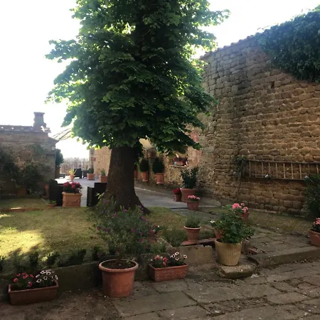 Romantica Con Giardino In Dimora Storica - E - Palazzo Robicci Кастильон-Фьорентино